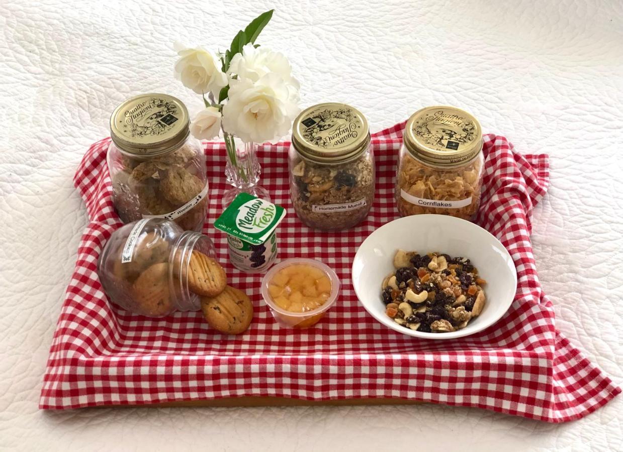מלון פלמרסטון נורת' Quiet Boutique Generous Breakfast מראה חיצוני תמונה